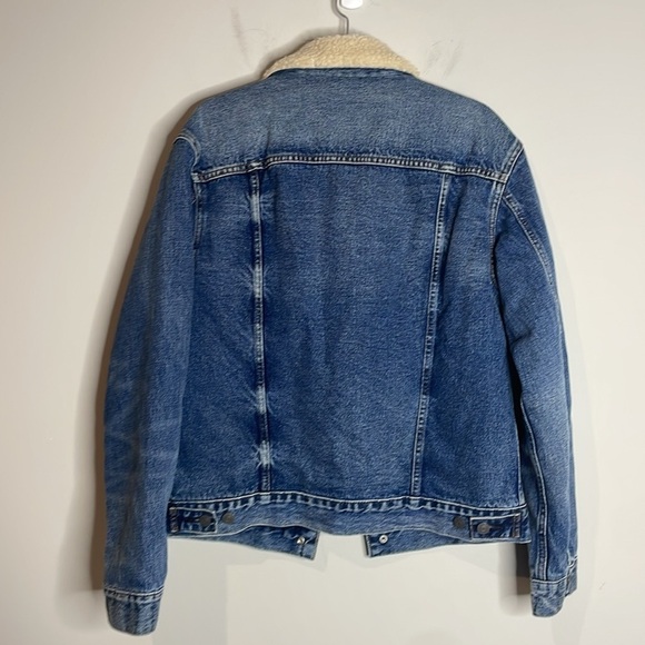 American Eagle | Men's Denim Sherpa Lined Trucker Jacket Size Small NWT - Picture 9 of 9